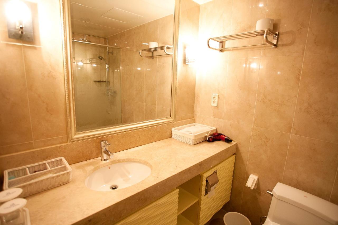 Donghwa Kim's Hotel Seoul
